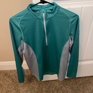 patagonia thin pull over